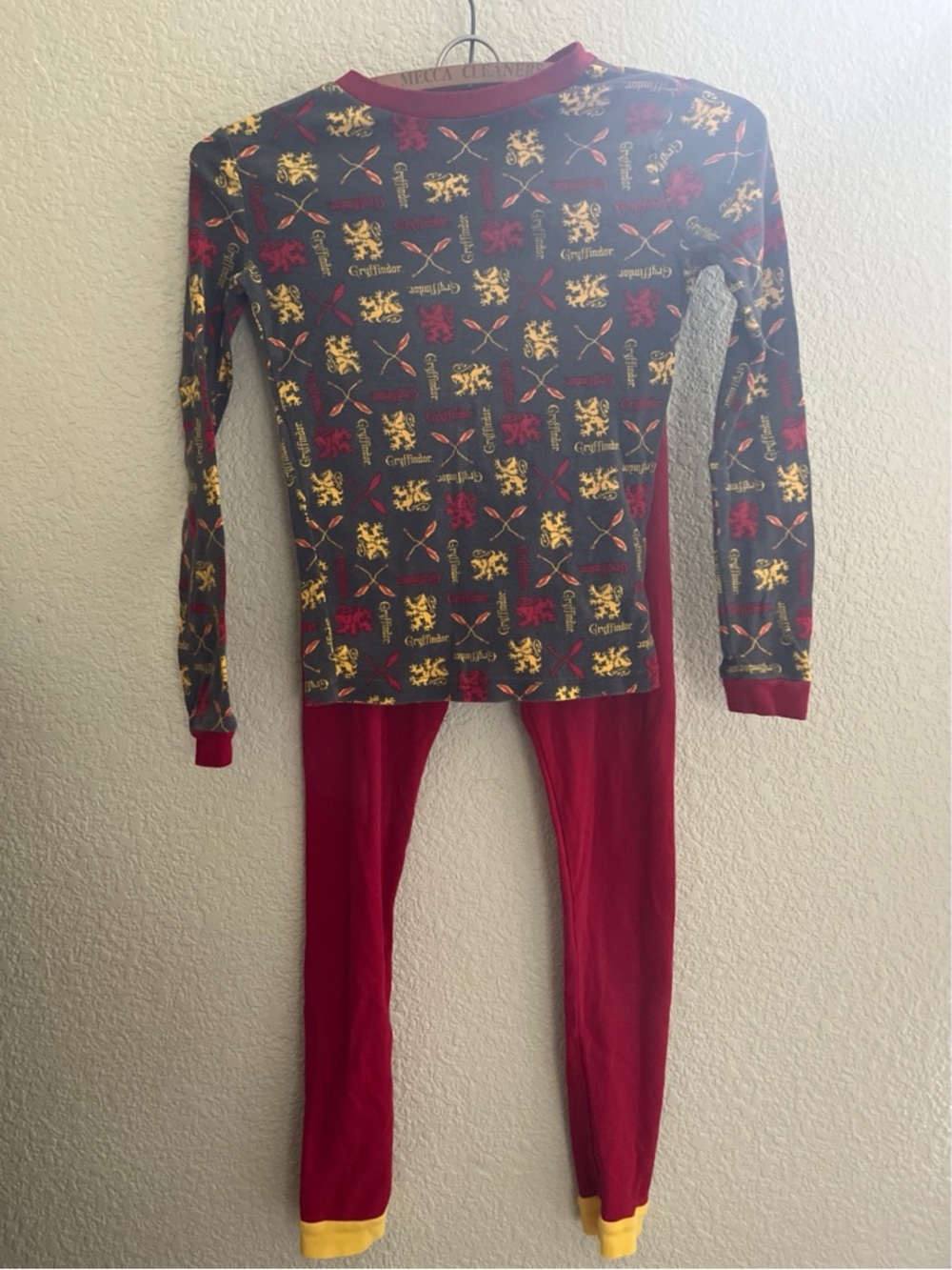Harry Potter Gryffindor Pajama Set Kids Size 10
